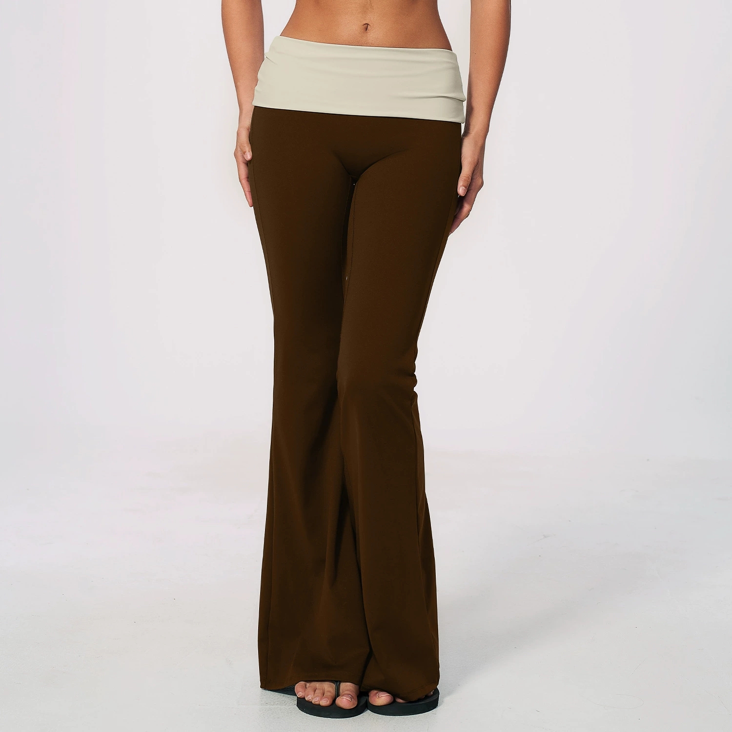 Pantaloni Yoga a Vita Alta con - J-Yoga Fitness recensione e prezzo